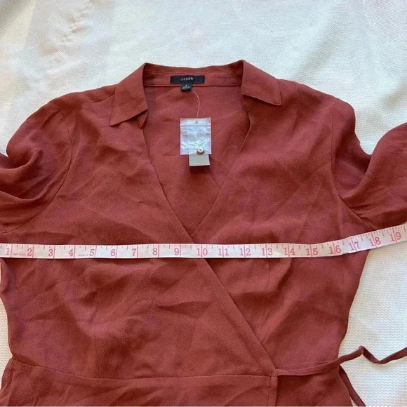 J. Crew Drapey crepe wrap top size 4 - Picture 6 of 8